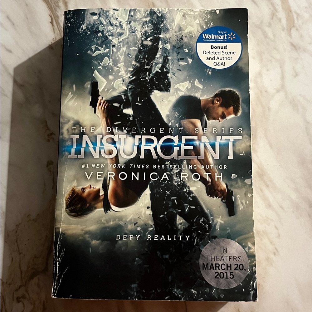 Divergent Series Veronica Roth Books (First 3) - Picture 3 of 4